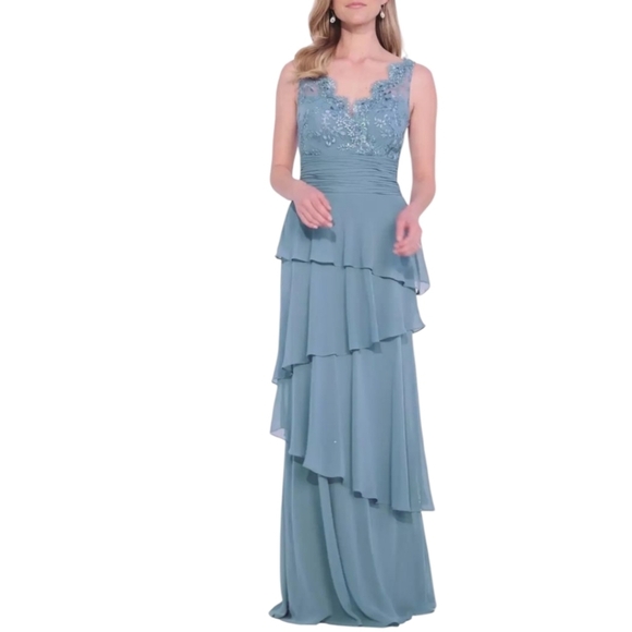 NWT Cameron Blake Soft Embellished Blue tiered Sleeveless Formal Gown Sz 18W - Picture 1 of 10